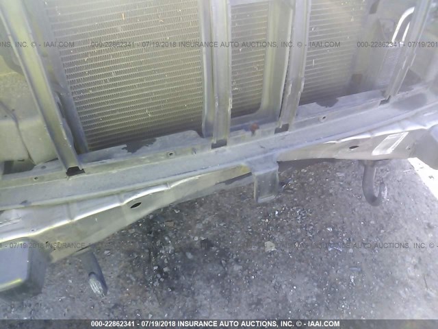 1J8GL38KX2W366750 - 2002 JEEP LIBERTY RENEGADE 银色 照片 6