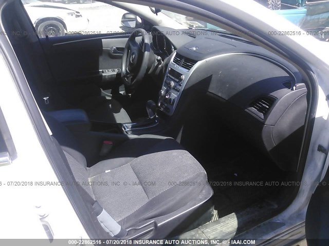 1G1ZH57B89F128834 - 2009 CHEVROLET MALIBU 1LT 白色 照片 5