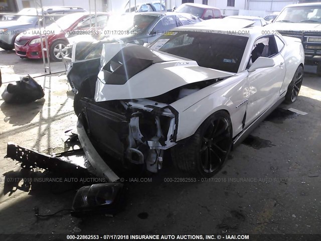 2G1FL1EP3E9800696 - 2014 CHEVROLET CAMARO ZL1 WHITE photo 2