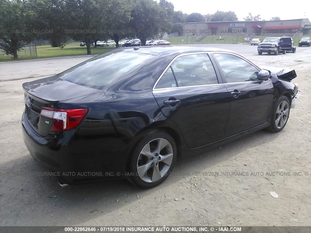 4T1BF1FK1CU195072 - 2012 TOYOTA CAMRY SE/LE/XLE BLACK photo 4