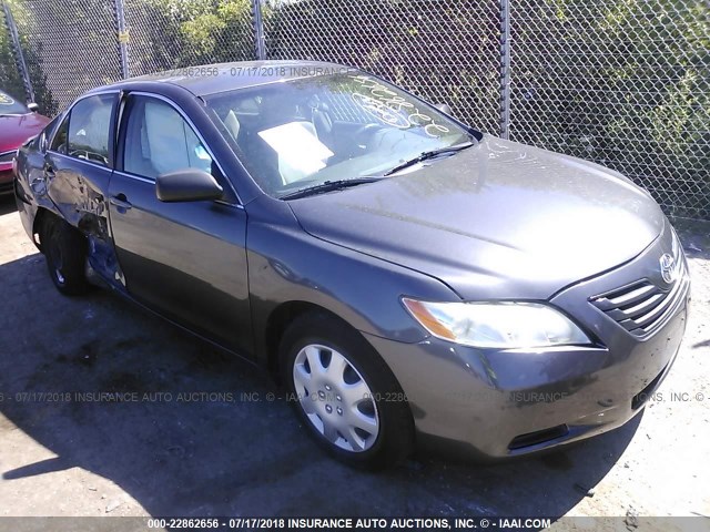 4T4BE46KX7R003504 - 2007 TOYOTA CAMRY NEW GENERATION CE/LE/XLE/SE GRAY photo 1