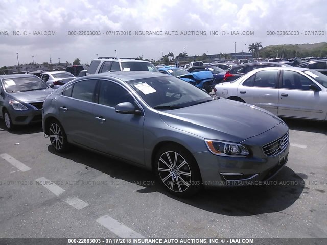 LYV402TM0JB159729 - 2018 VOLVO S60 PLATINUM GRAY photo 1