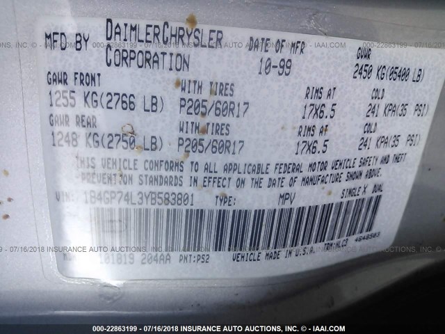 1B4GP74L3YB583801 - 2000 DODGE GRAND CARAVAN ES SILVER photo 9