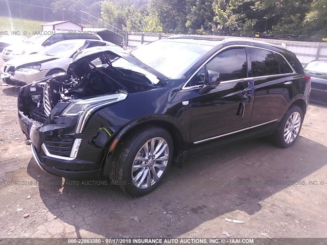 1GYKNFRS7HZ116847 - 2017 CADILLAC XT5 PLATINUM BLACK photo 2