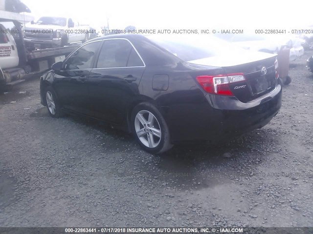 4T1BF1FK3EU317157 - 2014 TOYOTA CAMRY L/SE/LE/XLE შავი ფოტო 3
