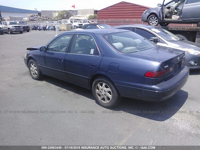 JT2BF28K1X0165051 - 1999 TOYOTA CAMRY LE/XLE BLUE photo 3