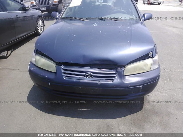 JT2BF28K1X0165051 - 1999 TOYOTA CAMRY LE/XLE BLUE photo 6