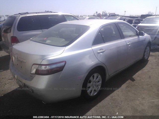 JTNBB46K273004896 - 2007 TOYOTA CAMRY NEW GENERAT HYBRID SILVER photo 4