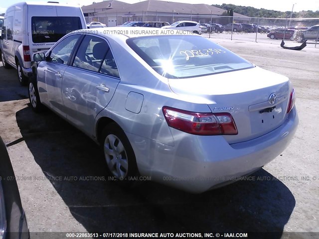 4T1BE46KX7U613526 - 2007 TOYOTA CAMRY NEW GENERAT CE/LE/XLE/SE SILVER photo 3