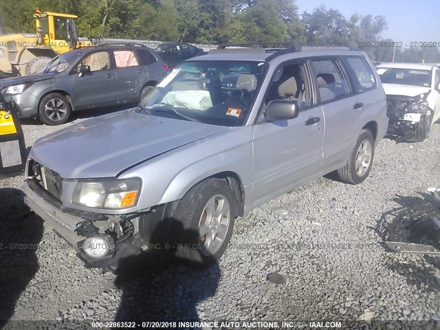 JF1SG656X4H763872 - 2004 SUBARU FORESTER 2.5XS ვერცხლისფერი ფოტო 2