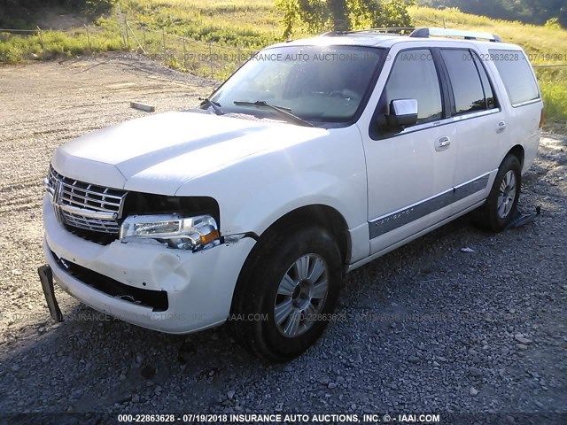 5LMJJ2J50AEJ05464 - 2010 LINCOLN NAVIGATOR WHITE photo 2