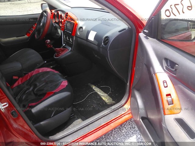 2T1KR32E07C633073 - 2007 TOYOTA COROLLA MATRIX XR RED photo 5