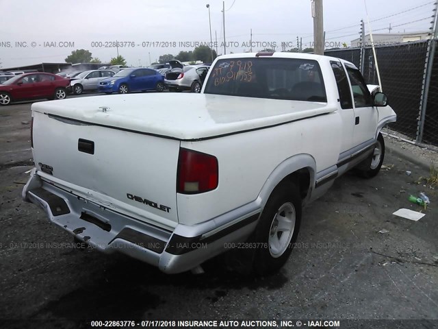 1GCCS19X9T8149459 - 1996 CHEVROLET S TRUCK S10 WHITE photo 4