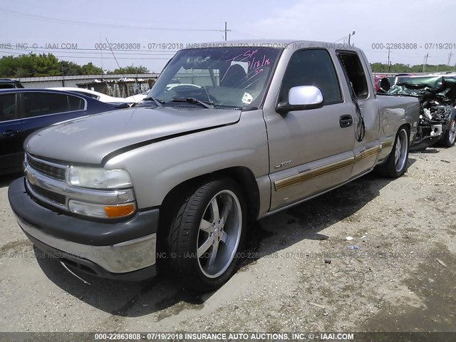 2GCEC19V021101077 - 2002 CHEVROLET SILVERADO C1500 Champagne photo 2