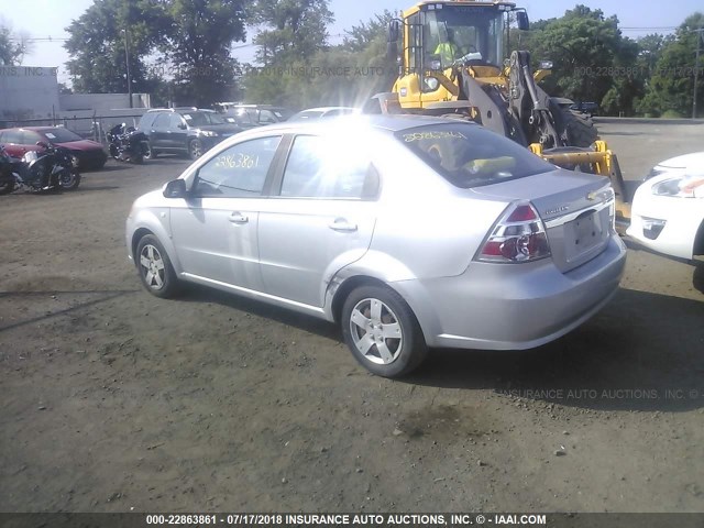 KL1TD56618B090163 - 2008 CHEVROLET AVEO LS SILVER photo 3