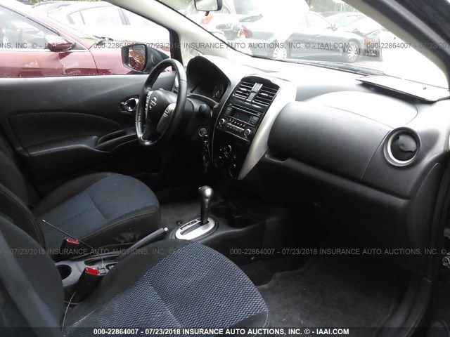 3N1CE2CPXFL390638 - 2015 NISSAN VERSA NOTE S/S PLUS/SV/SL/SR BLACK photo 5