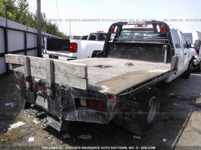 1GB4CZCL7BF235549 - 2011 CHEVROLET SILVERADO C3500 WHITE photo 4