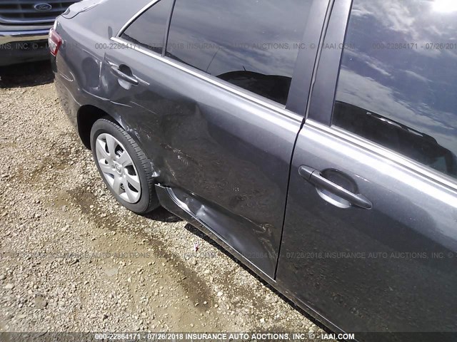 4T1BF3EK0BU164908 - 2011 TOYOTA CAMRY SE/LE/XLE 灰色 照片 6