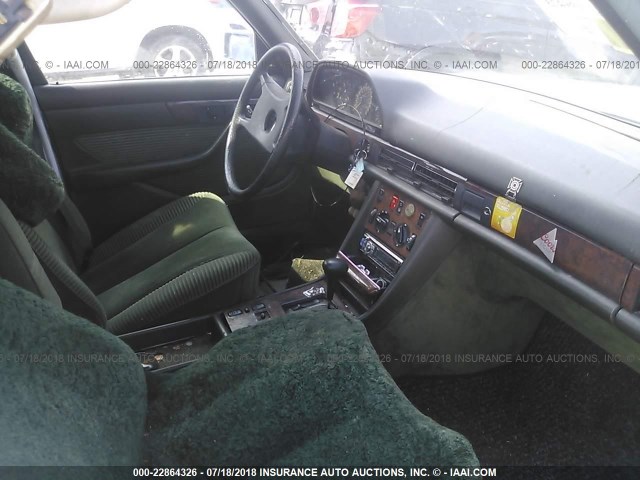 WDB1260361A277366 - 1986 MERCEDES BENZ 500  GREEN photo 5