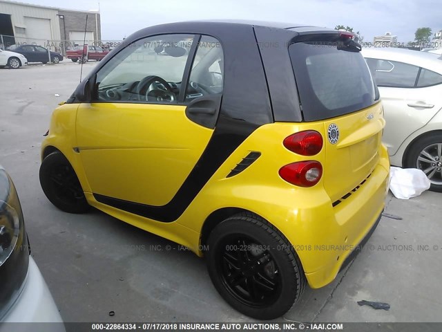 WMEEJ3BA7DK709174 - 2013 SMART FORTWO PURE/PASSION YELLOW photo 3