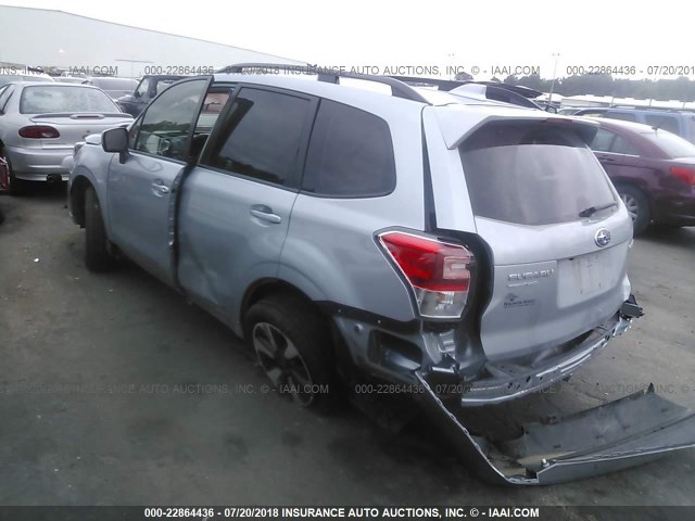 JF2SJAGC4JH492399 - 2018 SUBARU FORESTER 2.5I PREMIUM SILVER photo 3