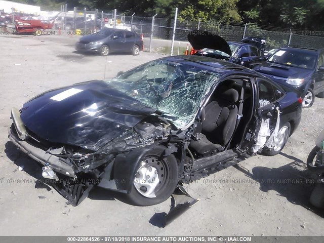 1G8ZY12772Z148008 - 2002 SATURN SC2 BLACK photo 2