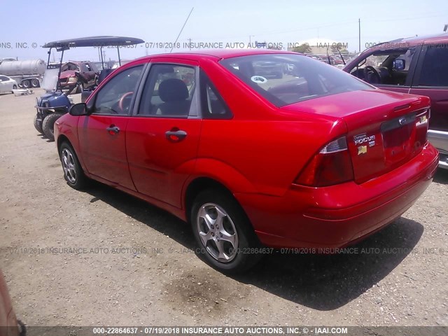 1FAFP34N27W361174 - 2007 FORD FOCUS ZX4/S/SE/SES RED photo 3