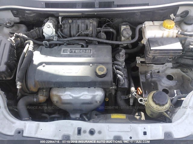 KL1TD56658B243854 - 2008 CHEVROLET AVEO LS SILVER photo 10