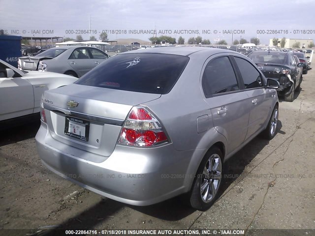 KL1TD56658B243854 - 2008 CHEVROLET AVEO LS SILVER photo 4