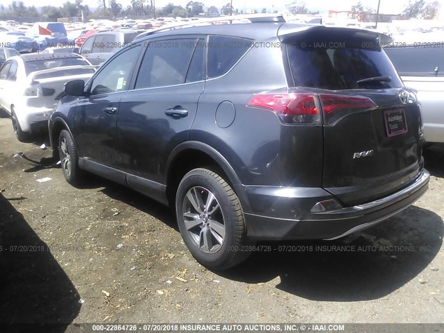 JTMWFREV9JJ186070 - 2018 TOYOTA RAV4 ADVENTURE/XLE 灰色 照片 3