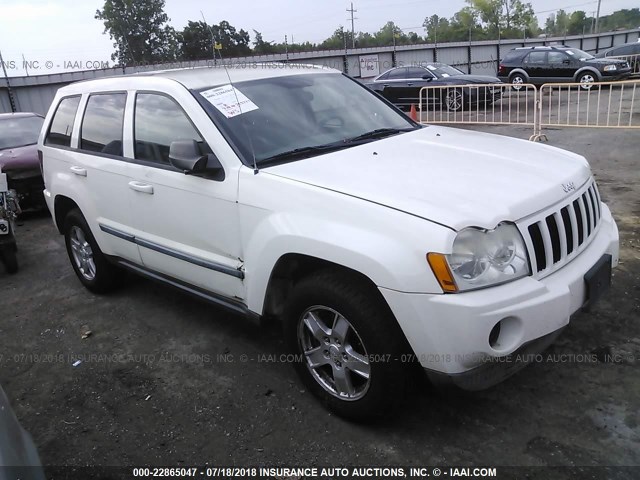 1J8GR48K47C687969 - 2007 JEEP GRAND CHEROKEE LAREDO/COLUMBIA/FREEDOM 白色 照片 1