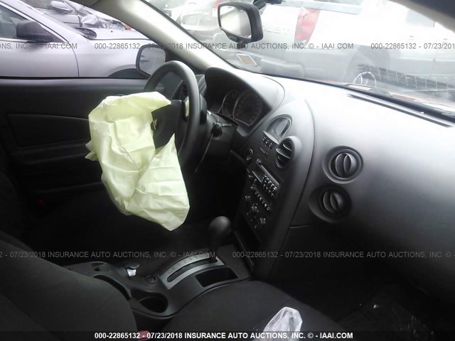 2G2WP552171173834 - 2007 PONTIAC GRAND PRIX RED photo 5