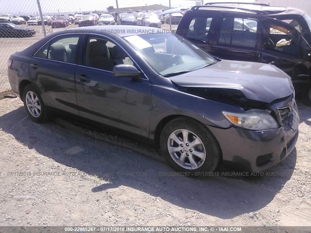 4T1BK3EK6BU628621 - 2011 TOYOTA CAMRY SE/LE/XLE ნაცრისფერი ფოტო 1