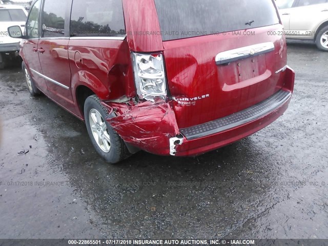 2A4RR5D19AR128283 - 2010 CHRYSLER TOWN & COUNTRY TOURING RED photo 6