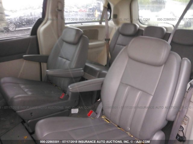 2A4RR5D19AR128283 - 2010 CHRYSLER TOWN & COUNTRY TOURING RED photo 8