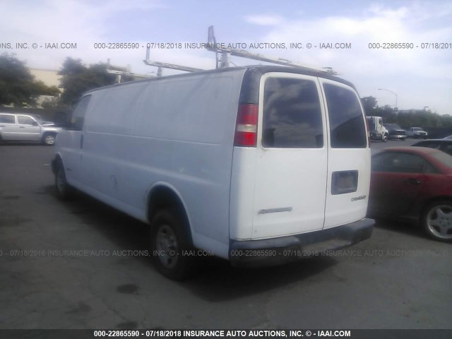 1GCHG39U541128725 - 2004 CHEVROLET EXPRESS G3500  WHITE photo 3