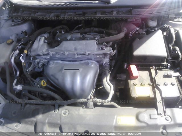 JTKJF5C78B3009614 - 2011 TOYOTA SCION TC 银色 照片 10