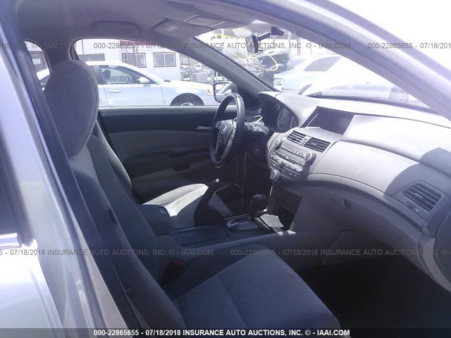 1HGCP26488A123163 - 2008 HONDA ACCORD SILVER photo 5