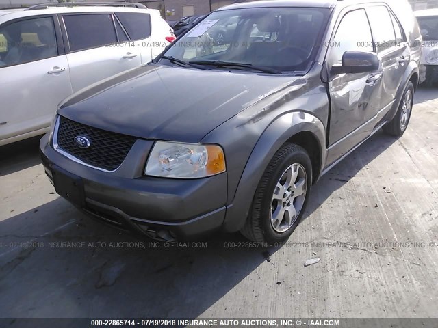 1FMDK03146GA05763 - 2006 FORD FREESTYLE LIMITED GRAY photo 2