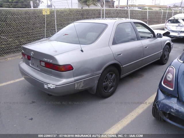 4T1BG22K0VU163564 - 1997 TOYOTA CAMRY CE/LE/XLE ნაცრისფერი ფოტო 4