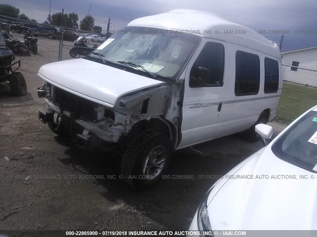 1FDRE14L16HB07809 - 2006 FORD ECONOLINE E150 VAN WHITE photo 2