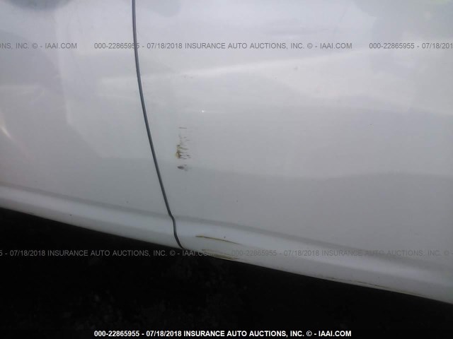 JN8AS58V88W134411 - 2008 NISSAN ROGUE S/SL WHITE photo 6