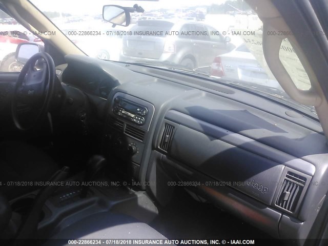 1J4GX48S24C147071 - 2004 JEEP GRAND CHEROKEE LAREDO/COLUMBIA/FREEDOM 银色 照片 5