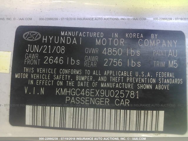 KMHGC46EX9U025781 - 2009 HYUNDAI GENESIS 3.8L SILVER photo 9