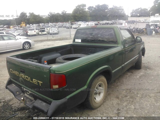 1GCCS1448VK117301 - 1997 CHEVROLET S TRUCK S10 GREEN photo 4