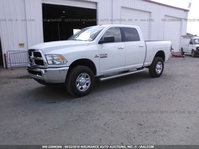 3C6UR5DL7JG275118 - 2018 RAM 2500 SLT WHITE photo 2