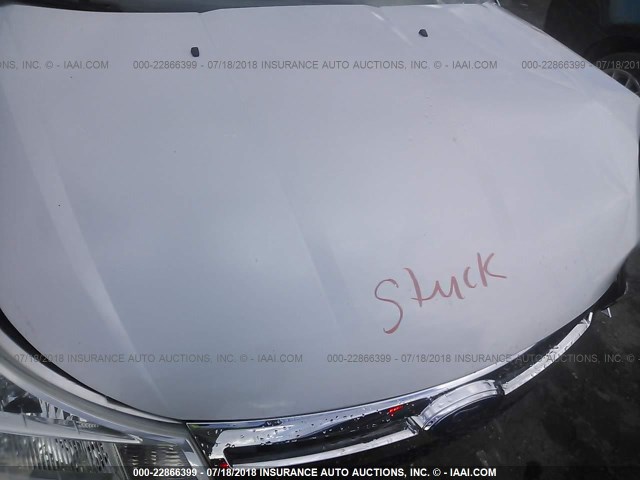 1FAHP35N48W231650 - 2008 FORD FOCUS SE/SEL/SES SILVER photo 10