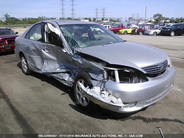 4T1BE30K25U035292 - 2005 TOYOTA CAMRY LE/XLE/SE ვერცხლისფერი ფოტო 1