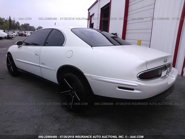 1G4GD2210T4714966 - 1996 BUICK RIVIERA WHITE photo 3