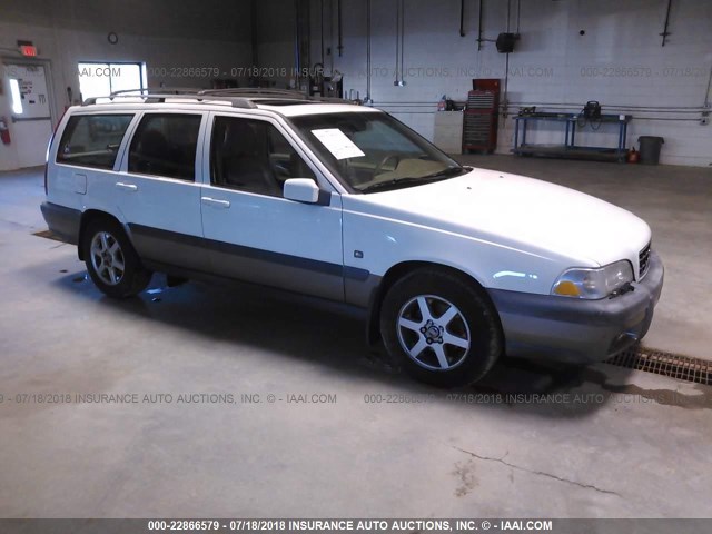 YV1LZ56D1X2564405 - 1999 VOLVO V70 XC WHITE photo 1